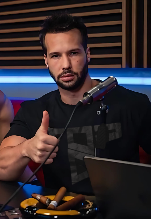 Top Tee Blackout Edition - Image 2